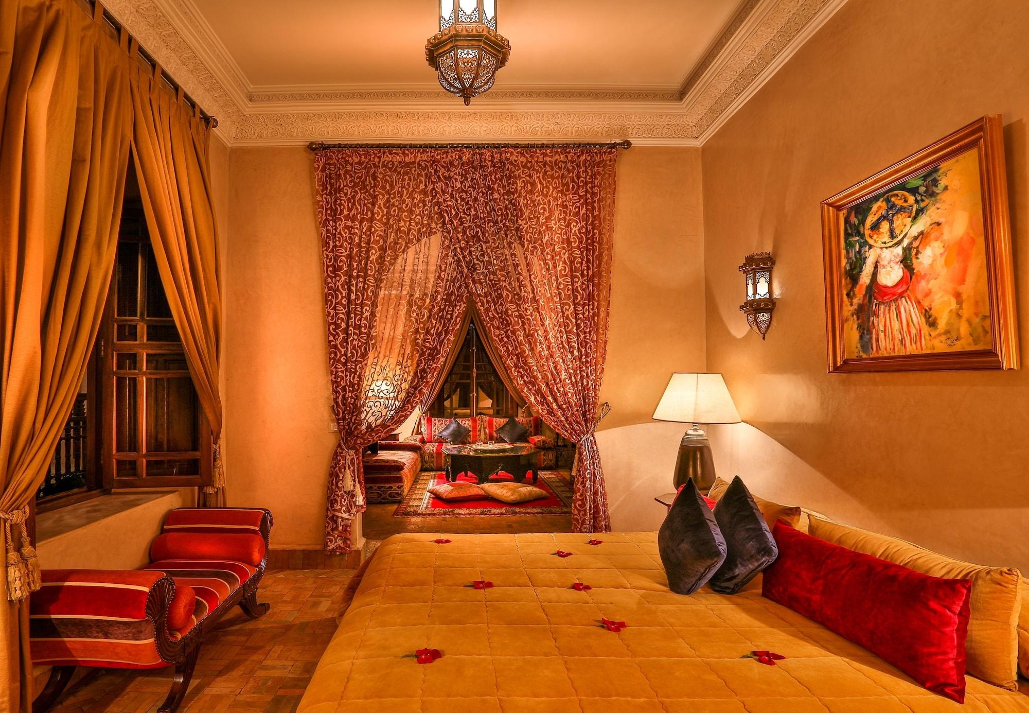 Riad Kniza Marrakesh Bagian luar foto The interior of the hotel