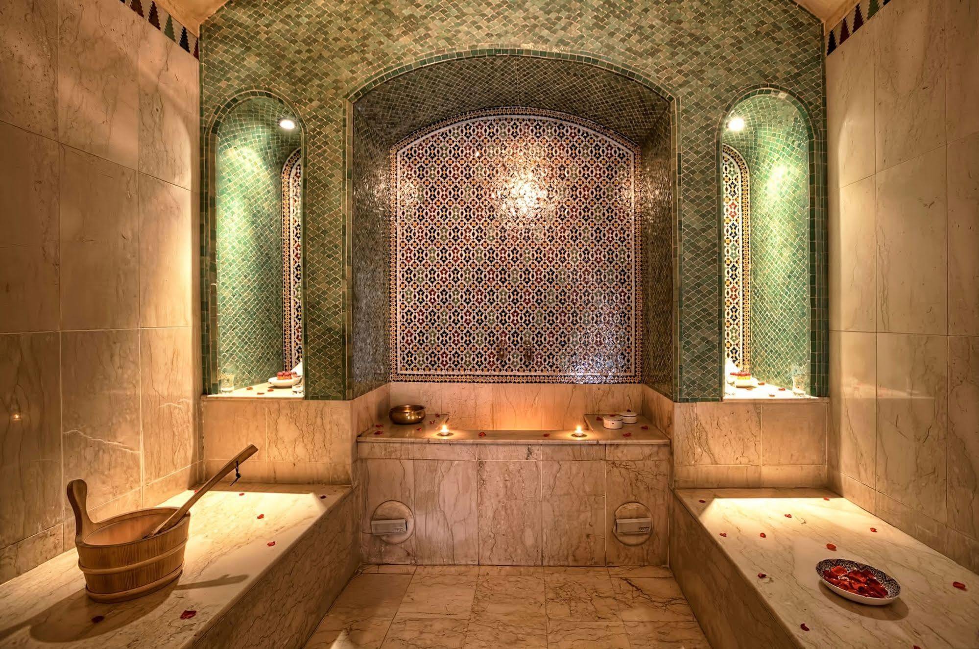 Riad Kniza Marrakesh Bagian luar foto Turkish bath